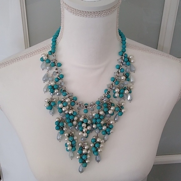 NEW Natasha Statement Necklace with Faux Turquoise Pearls and Faceted Lucite - Picture 2 of 16